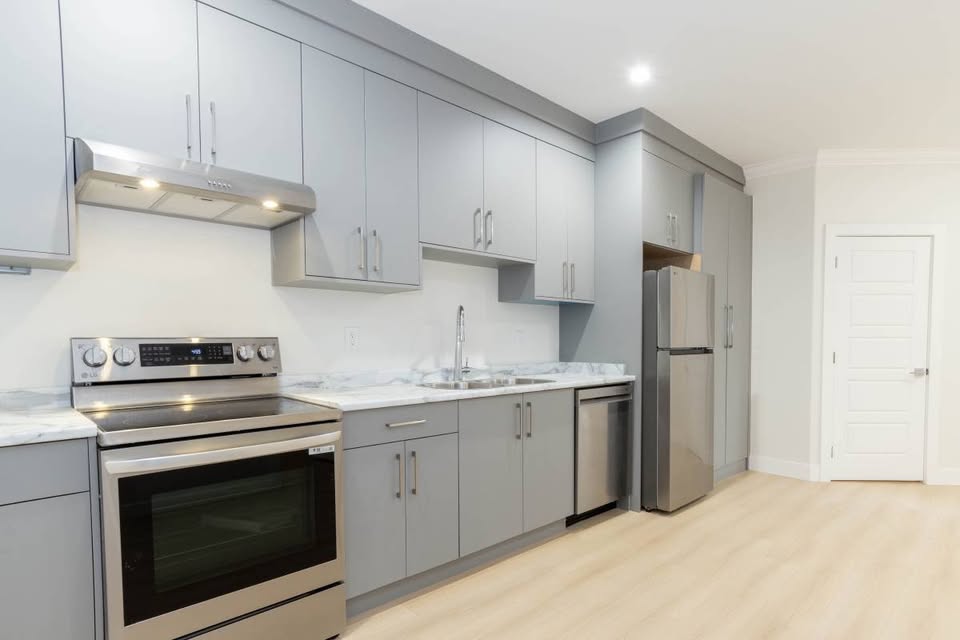 Stylish 1 Bed Suite in New Westminster — photo 5