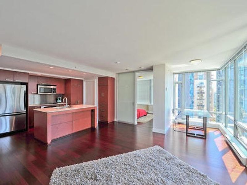 Vancouver Condominimum for rent - 2 Bedrooms — photo 2