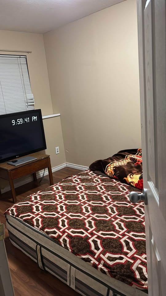 Affordable Private Room in Surrey for Rent — photo 4