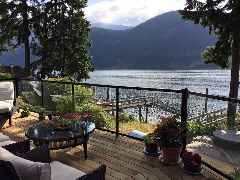 326 Sasamat Ln, North Vancouver | 3BD/2BA | Waterfront Home — photo 4