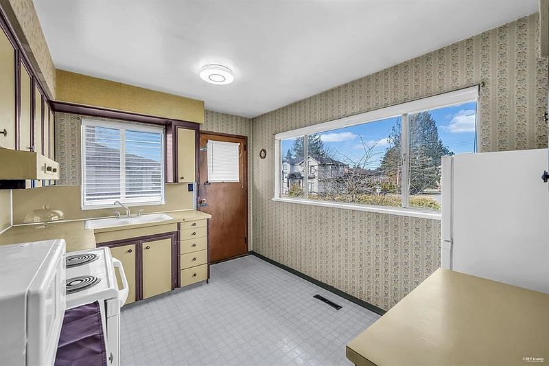 Richmond House for rent - 3 Bedrooms — photo 14