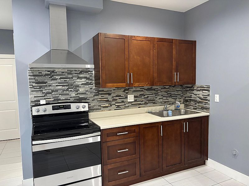 New Westminster House for rent - 2 Bedrooms in New Westminster