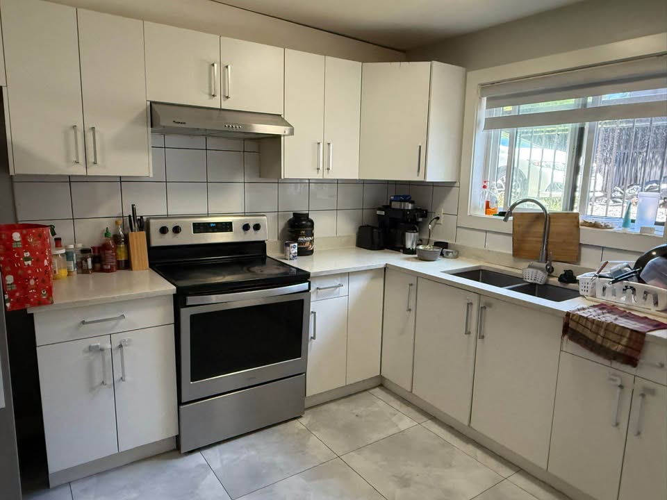 Cozy 2 Bed 2 Bath House for Rent in Surrey — photo 4