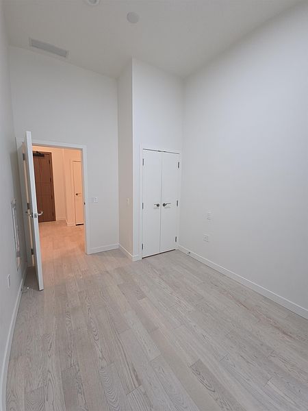 Richmond Condominimum for rent - 1 Bedroom — photo 2