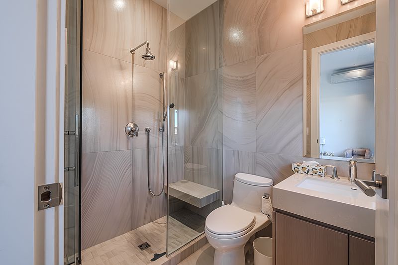 Vancouver Apartment for rent - 4 Bedrooms — photo 11