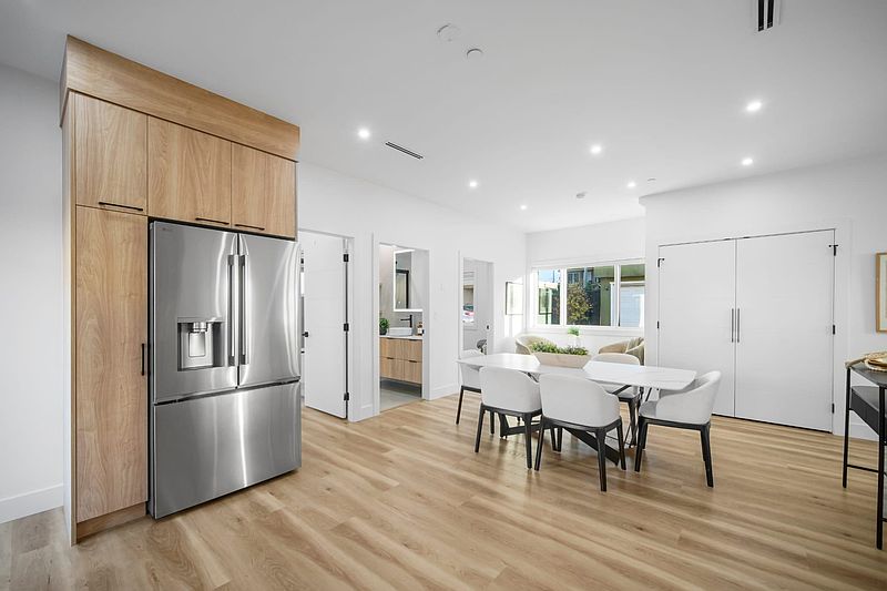 Vancouver House for rent - 5 Bedrooms — photo 11