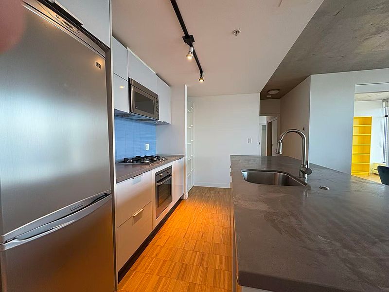 Vancouver Condominimum for rent - 2 Bedrooms — photo 11