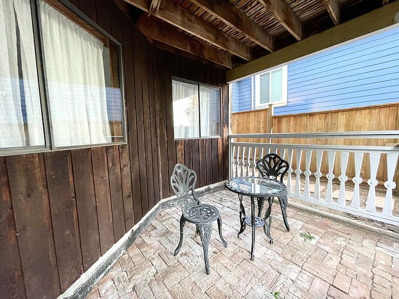 Burnaby Apartment for rent - 3 Bedrooms — photo 18