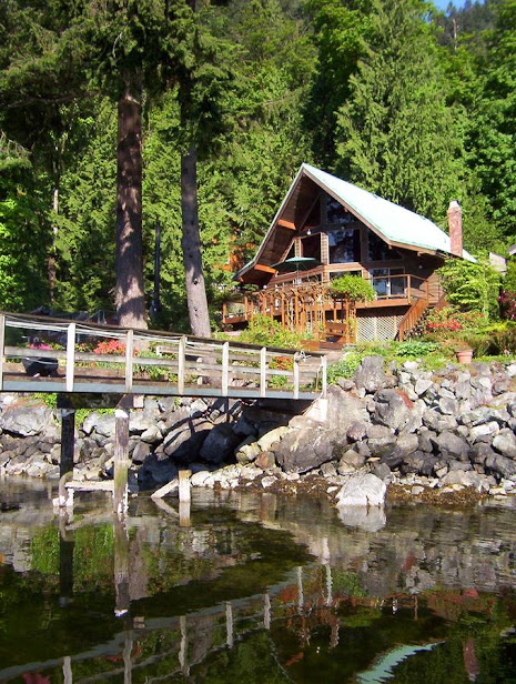 326 Sasamat Ln, North Vancouver | 3BD/2BA | Waterfront Home — photo 19