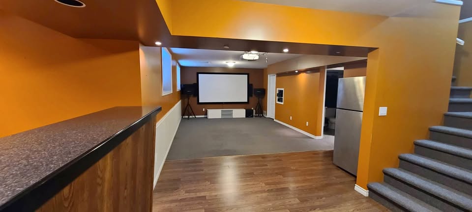 Charming 2 Bed 1 Bath Apartment in Surrey — photo 3