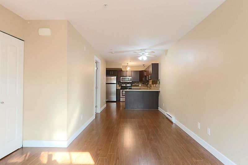 Burnaby Townhouse for rent - 1 Bedroom — photo 14