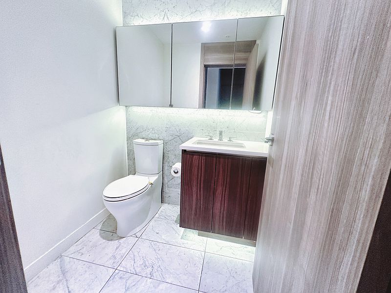 Richmond Townhouse for rent - 2 Bedrooms — photo 34