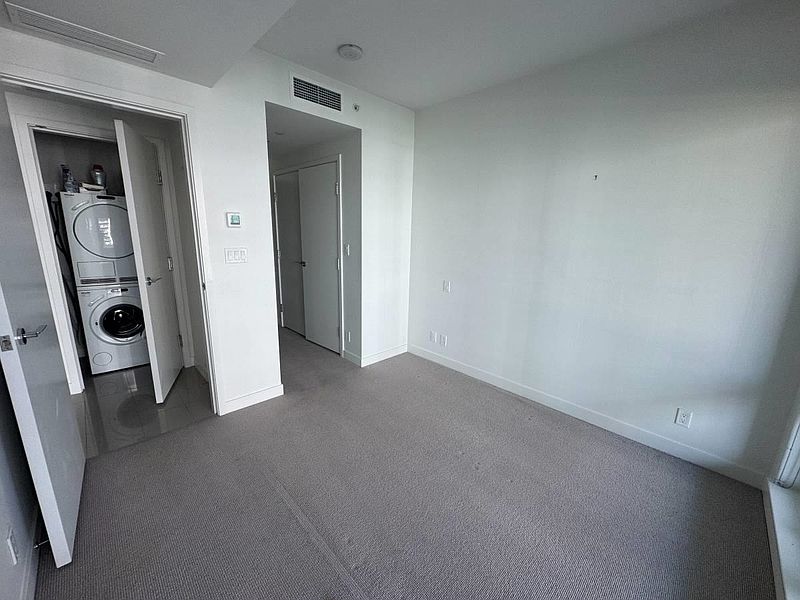 Richmond Condominimum for rent - 1 Bedroom — photo 7
