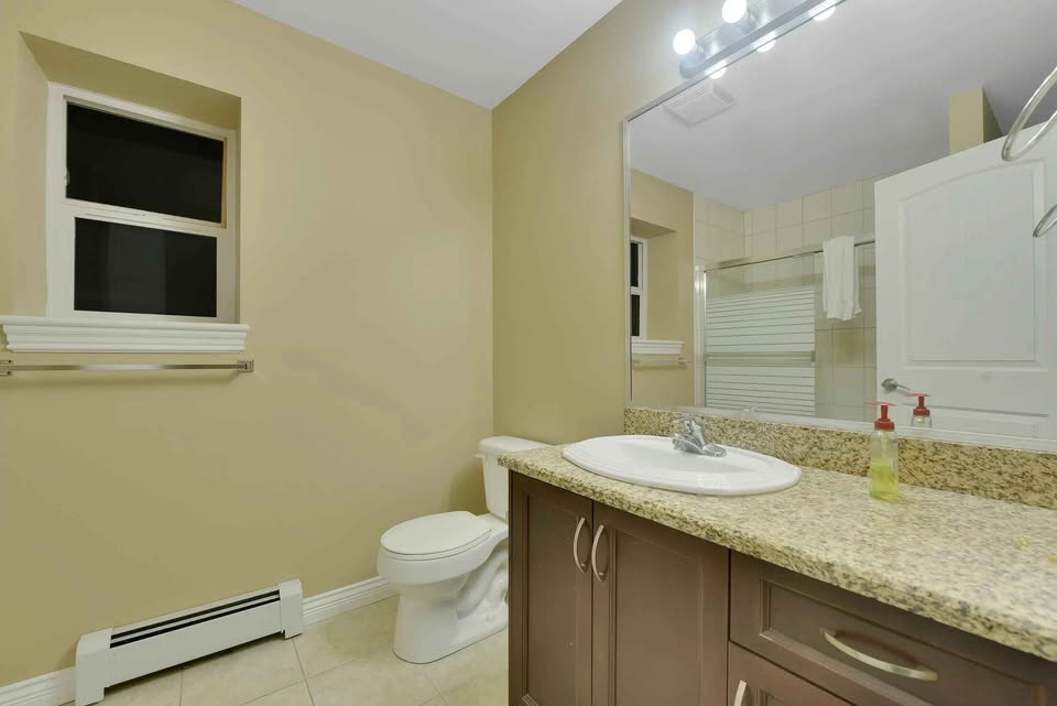 3 Beds, 2 Baths House for Rent in Abbotsford — photo 7