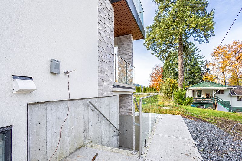Burnaby House for rent - 1 Bedroom — photo 11