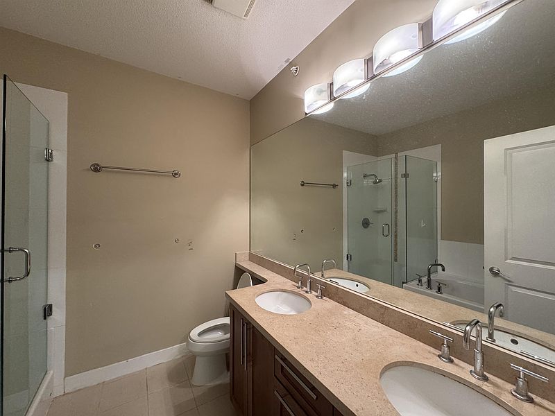 Vancouver Townhouse for rent - 3 Bedrooms — photo 4