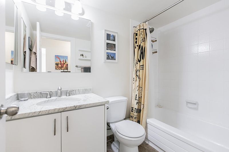 Vancouver Condominimum for rent - 1 Bedroom — photo 9