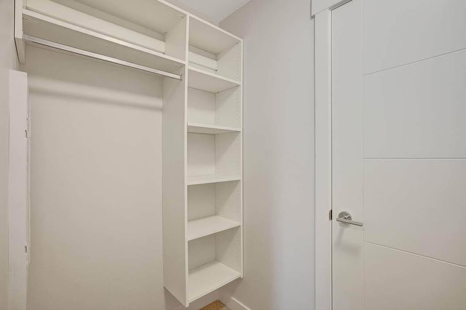 Modern 1 Bed Apartment for Rent in Mission — photo 13