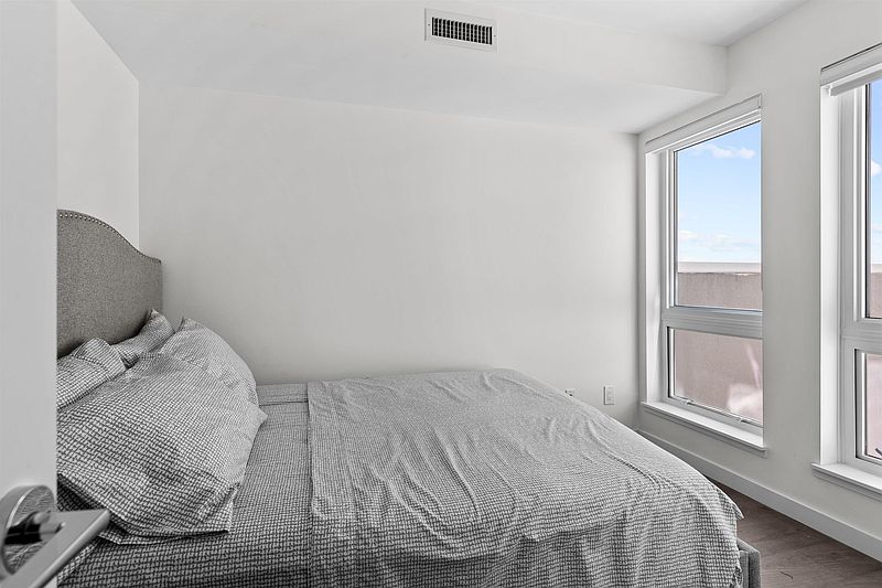 Vancouver House for rent - 1 Bedroom — photo 11