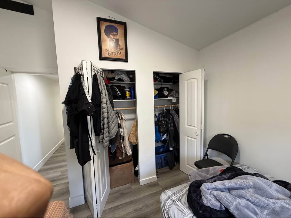 2 Bedroom House for Rent in Surrey - CA$450 — photo 5