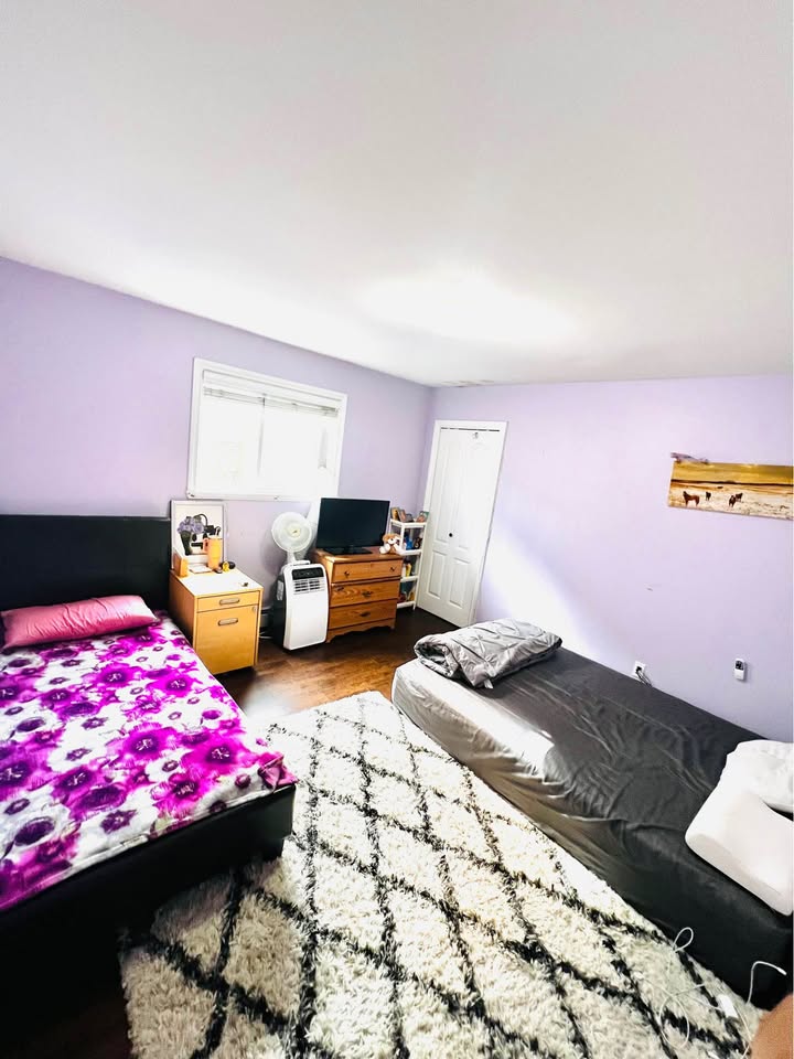 Cozy 2-Bedroom Basement Suite in Surrey — photo 12
