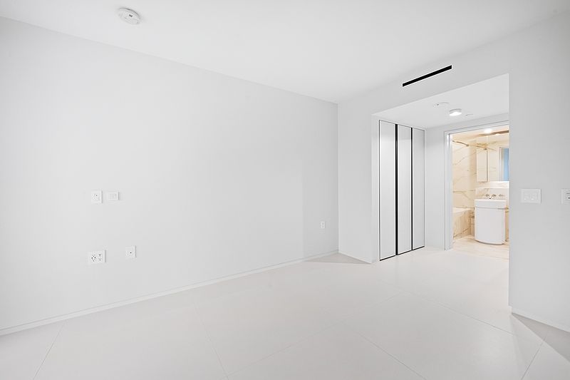 Vancouver Apartment for rent - 2 Bedrooms — photo 11