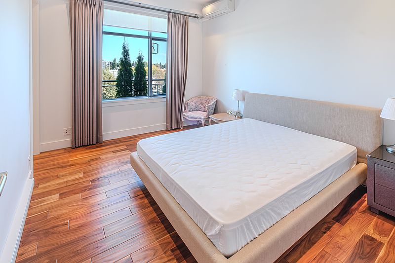 Vancouver Apartment for rent - 4 Bedrooms — photo 9
