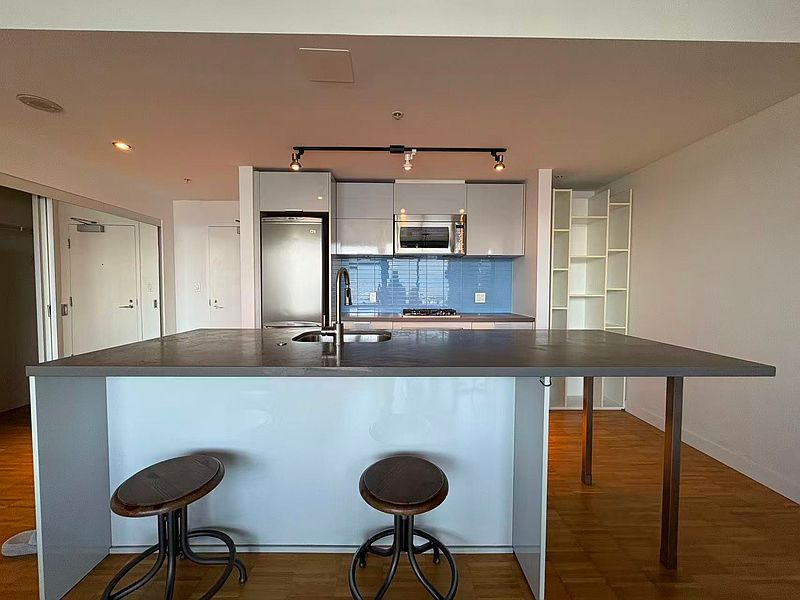 Vancouver Condominimum for rent - 2 Bedrooms — photo 6
