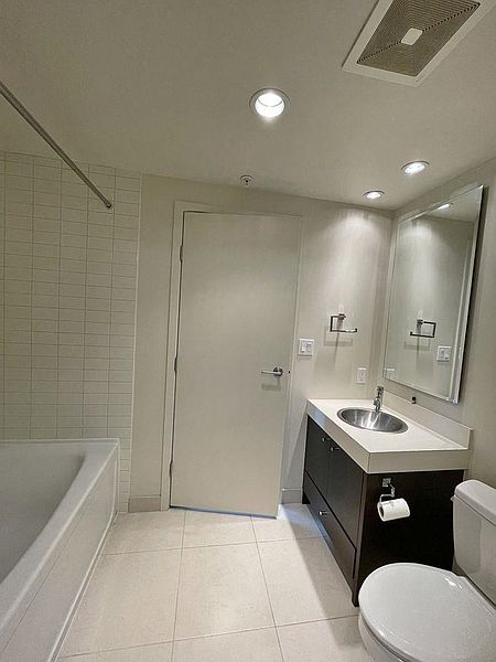 Vancouver Condominimum for rent - 1 Bedroom — photo 8