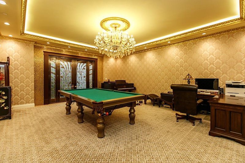 Vancouver House for rent - 6 Bedrooms — photo 30