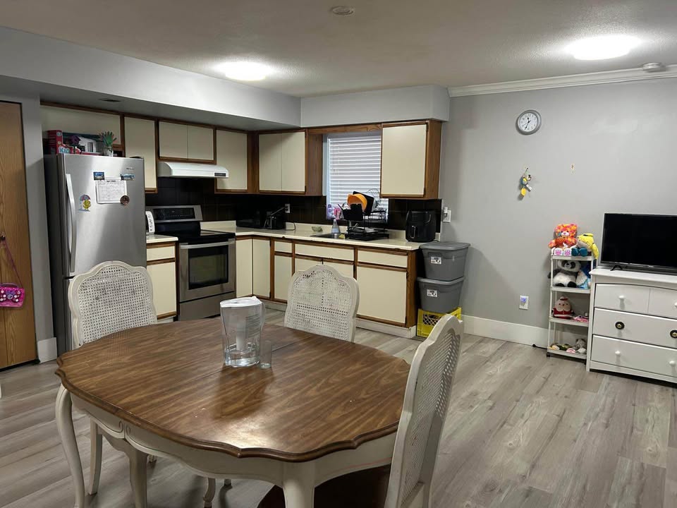 2 Beds House for Rent in Surrey - CA$500/Month — photo 4