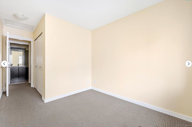 Surrey Townhouse for rent - 2 Bedrooms — photo 3
