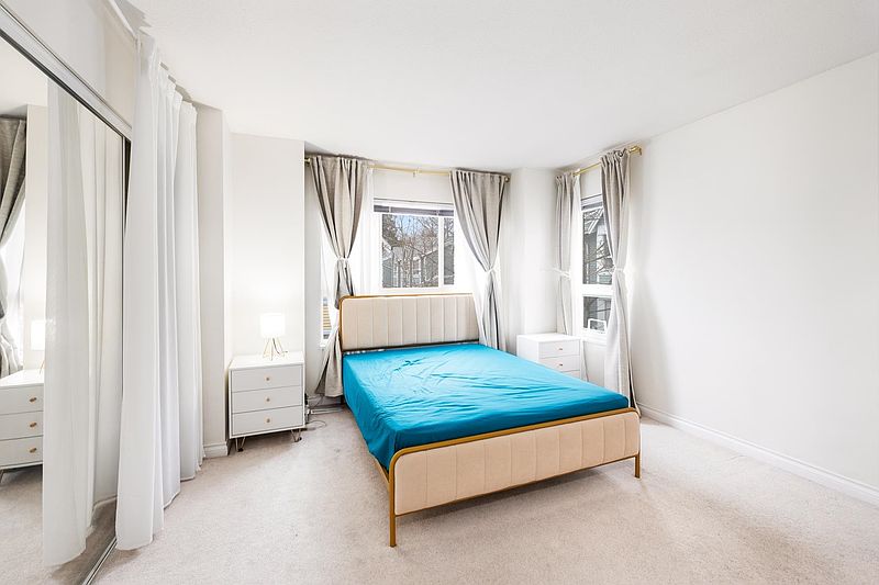 Vancouver Townhouse for rent - 3 Bedrooms — photo 8