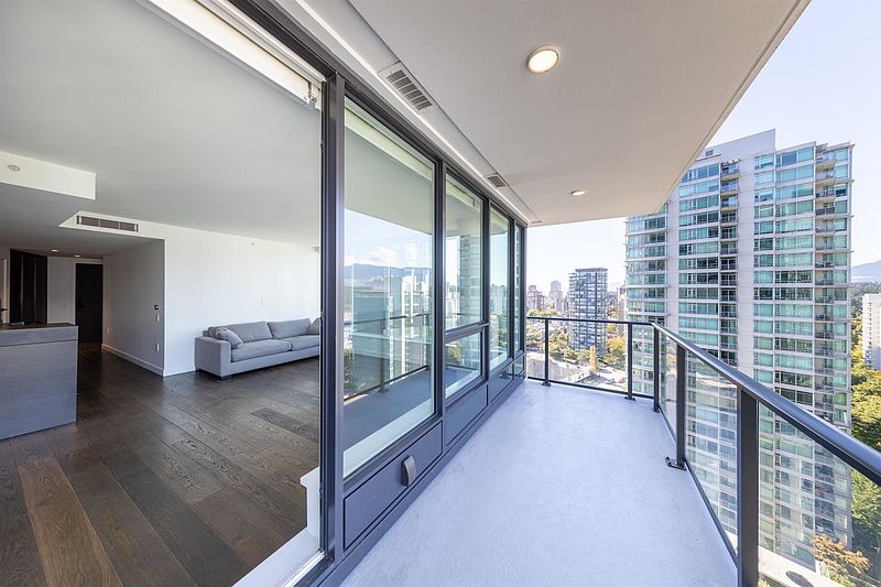 Vancouver Condominimum for rent - 3 Bedrooms — photo 15