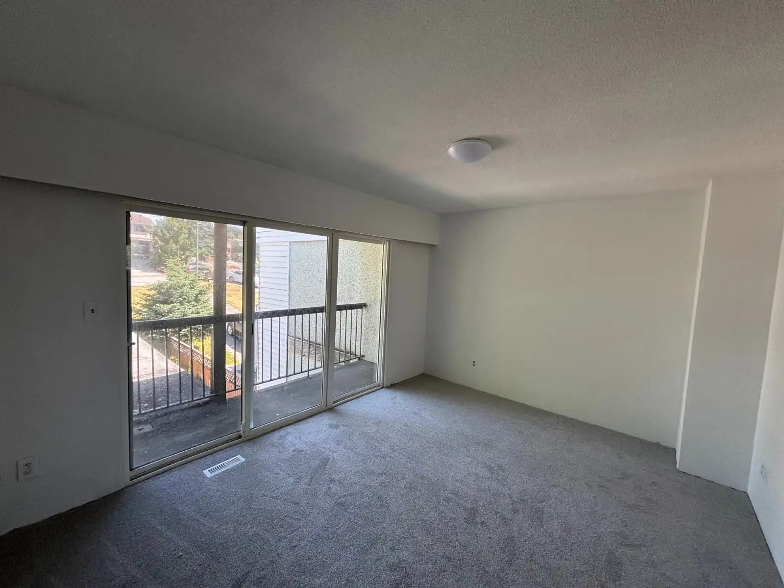 612 Godwin Court, Coquitlam | 3BR/3BA Renovated Duplex — photo 4
