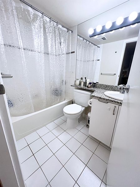 Vancouver Condominimum for rent - 1 Bedroom — photo 11
