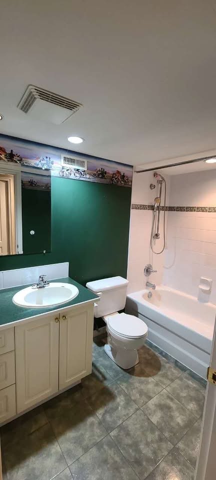 Charming 2 Bed 1 Bath Apartment in Surrey — photo 12