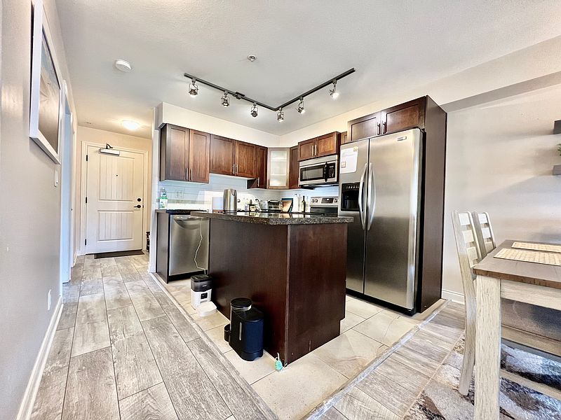 Langley Apartment for rent - 2 Bedrooms — photo 2