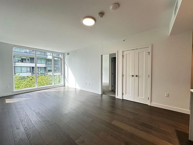 Richmond Condominimum for rent - 2 Bedrooms — photo 3