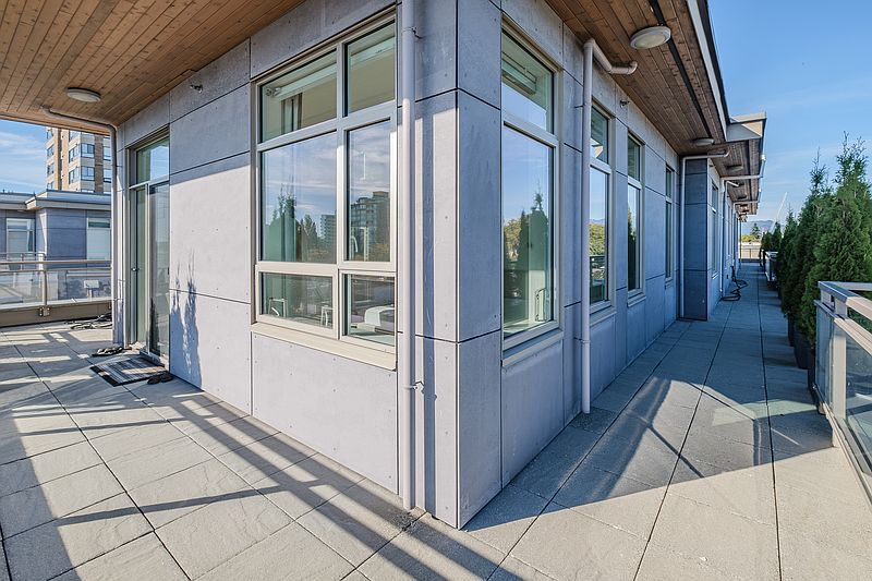 Vancouver Apartment for rent - 4 Bedrooms — photo 5