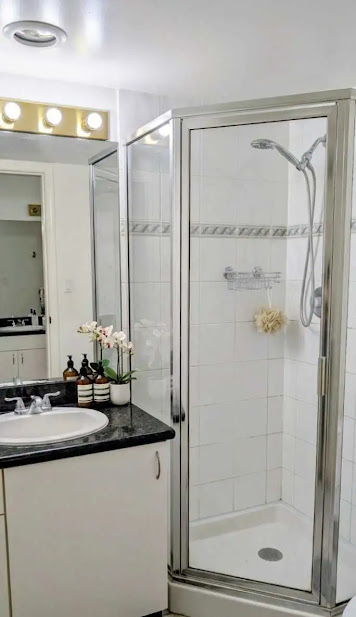 6611 Cooney Road, Richmond | 2BD/2BA Condo — photo 3